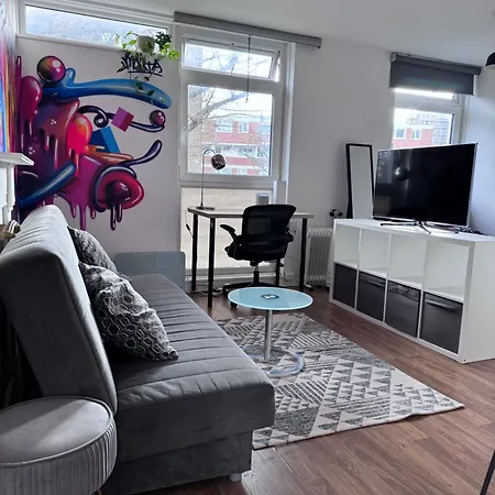 Colourful & Comfy Studio Flat London Exterior photo
